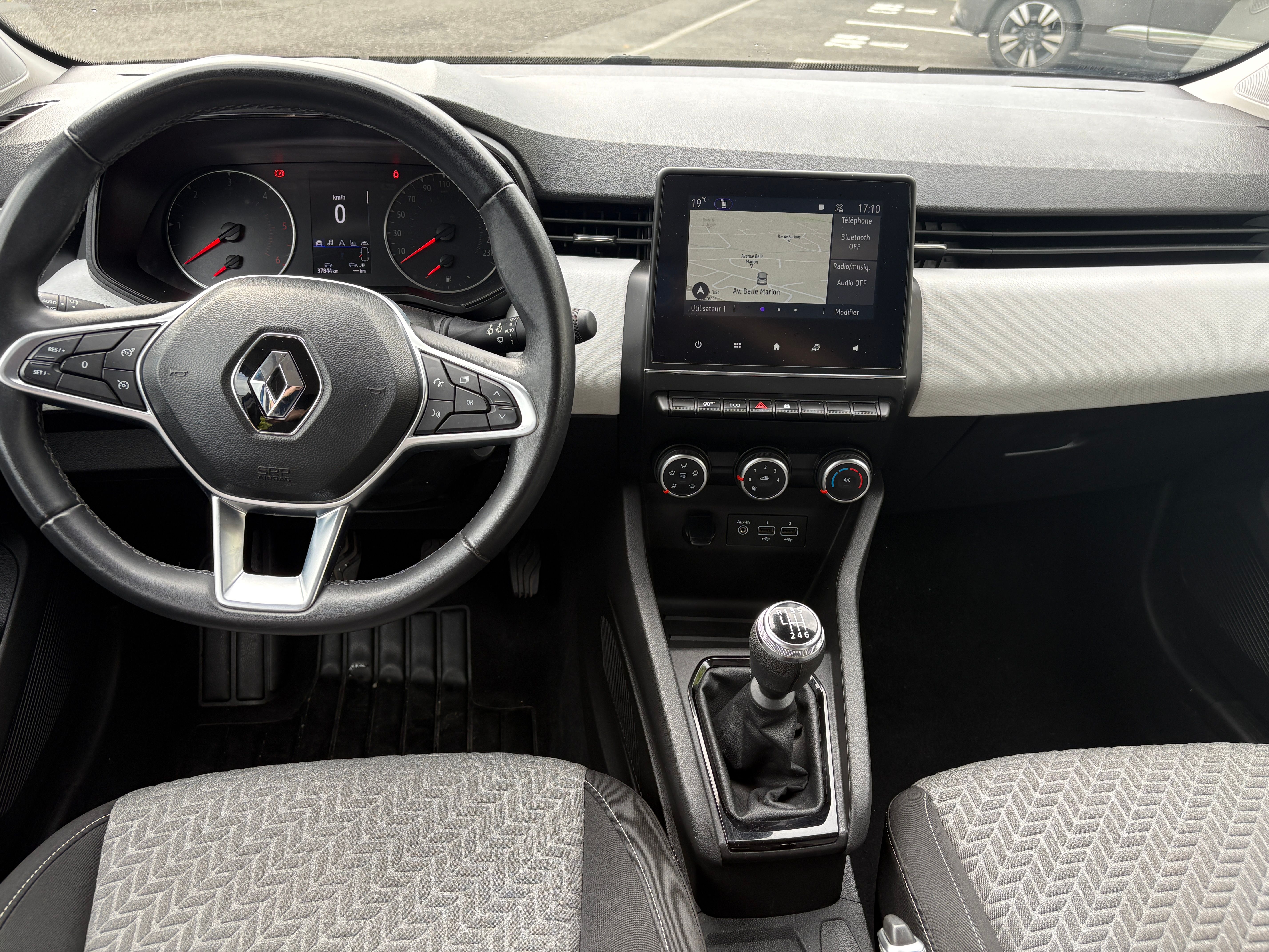 RENAULT CLIO 5