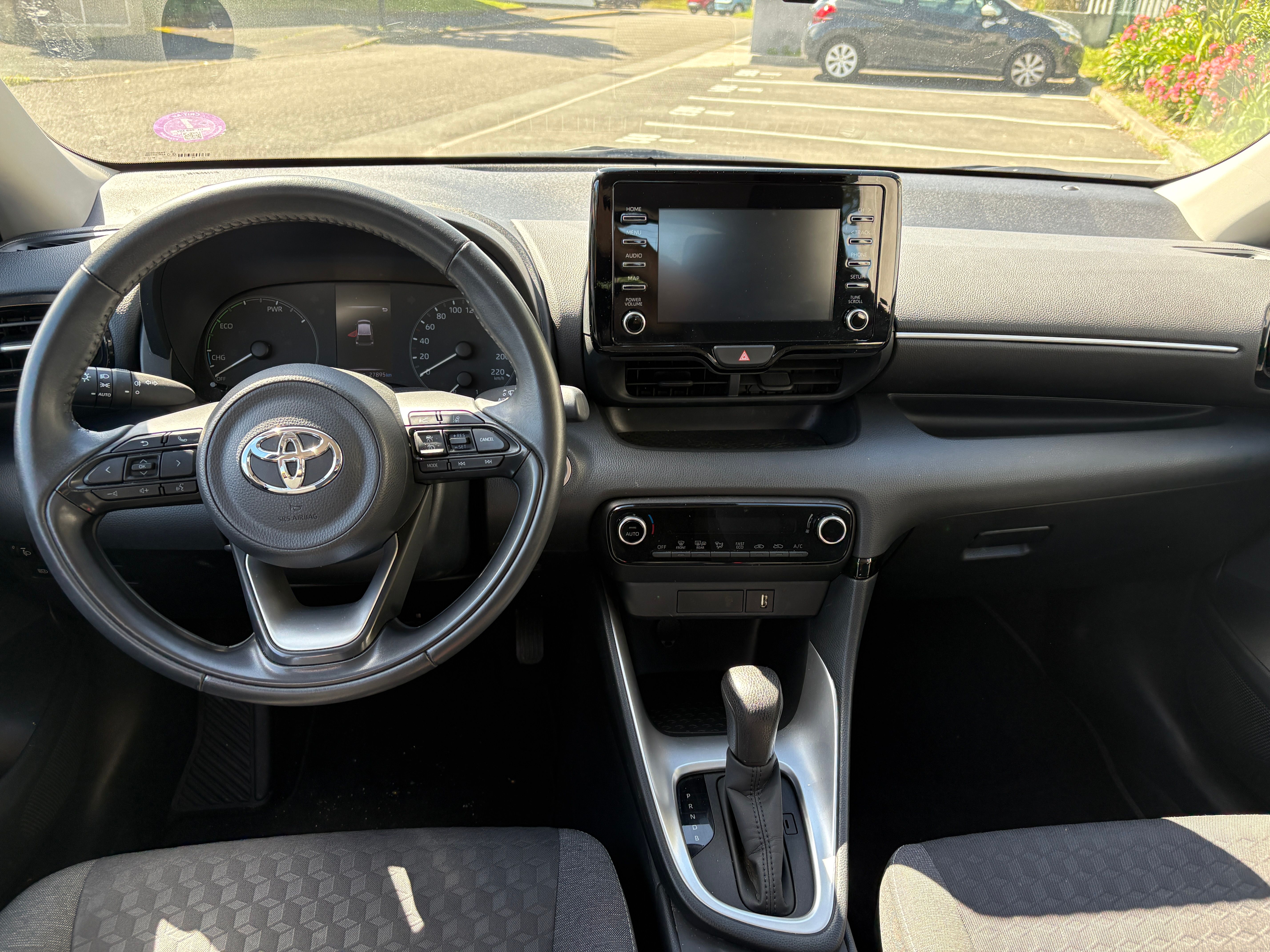 TOYOTA YARIS