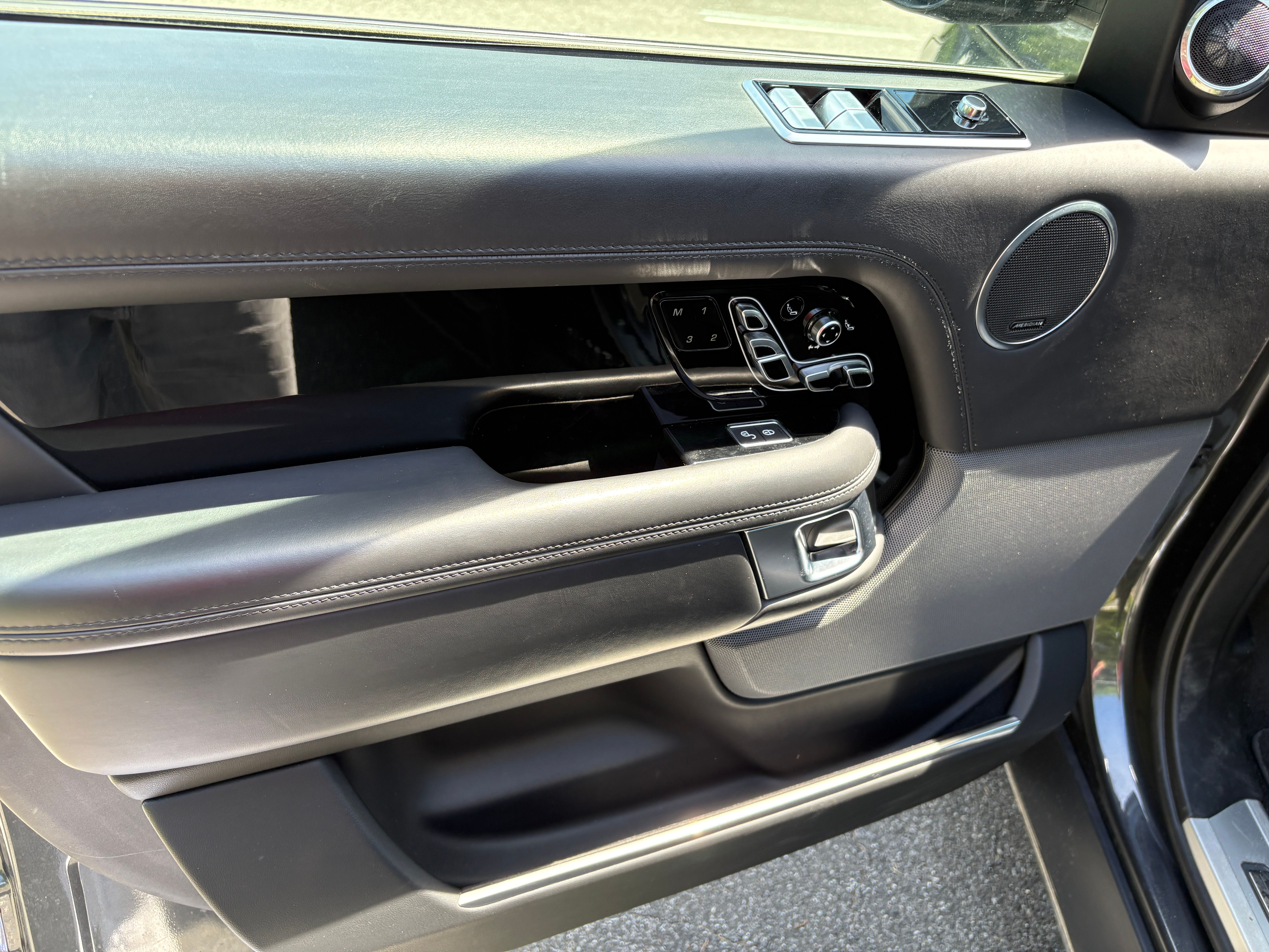 LANDE ROVER  RANGE ROVER