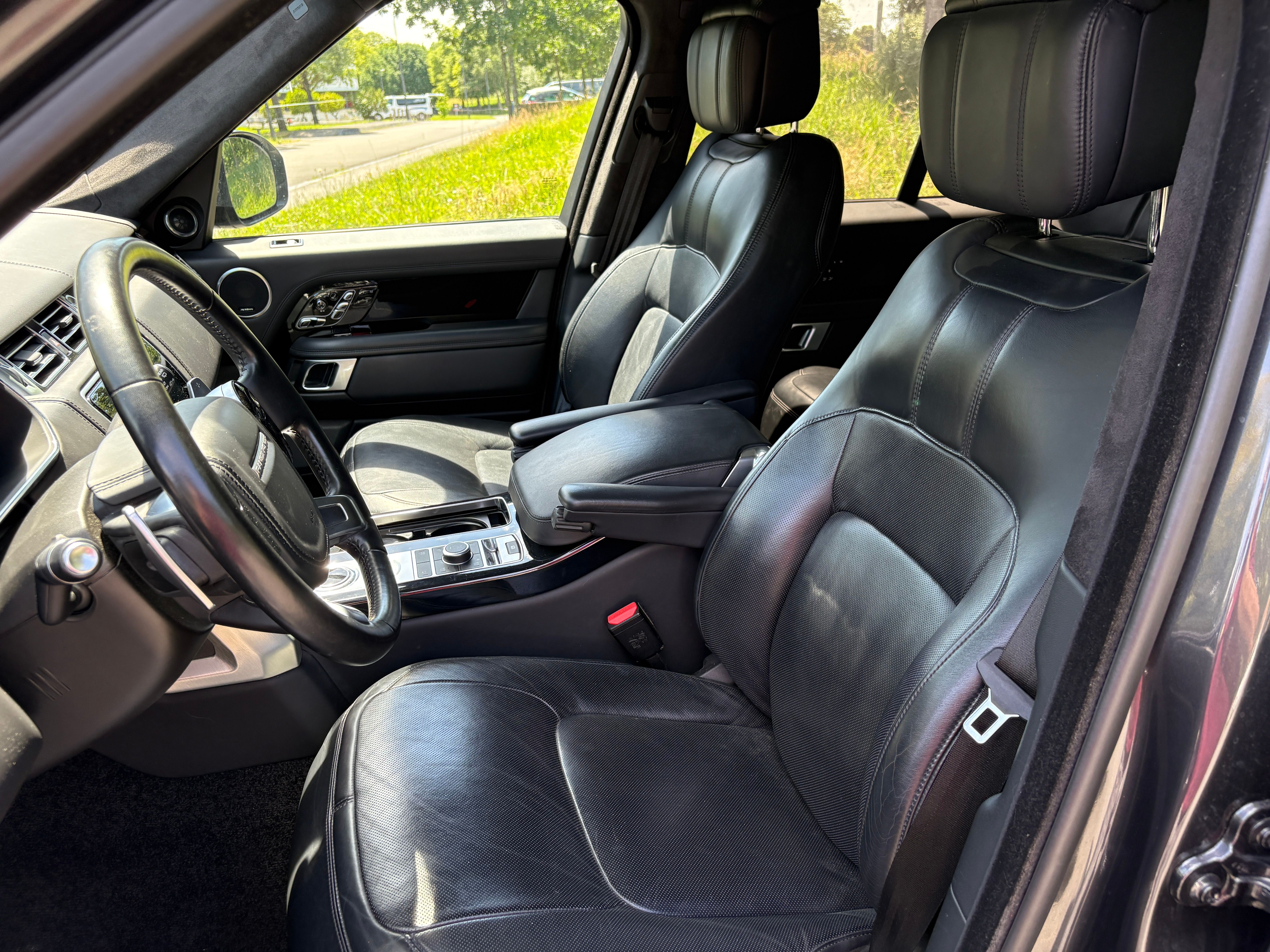 LANDE ROVER  RANGE ROVER
