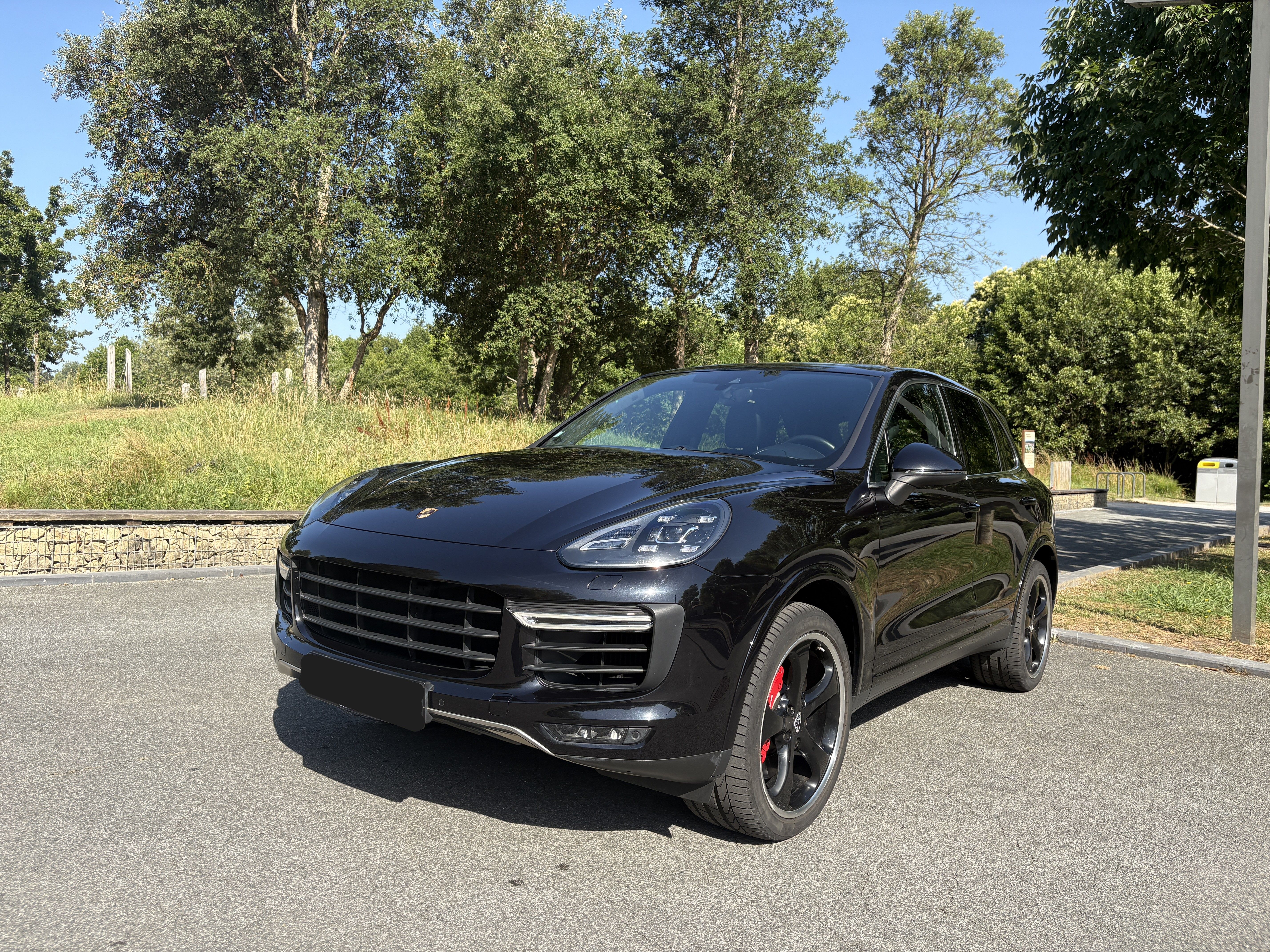 PORSCHE CAYENNE TURBO