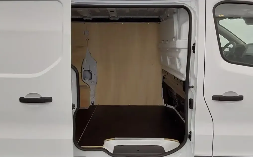 RENAULT TRAFIC L1H1